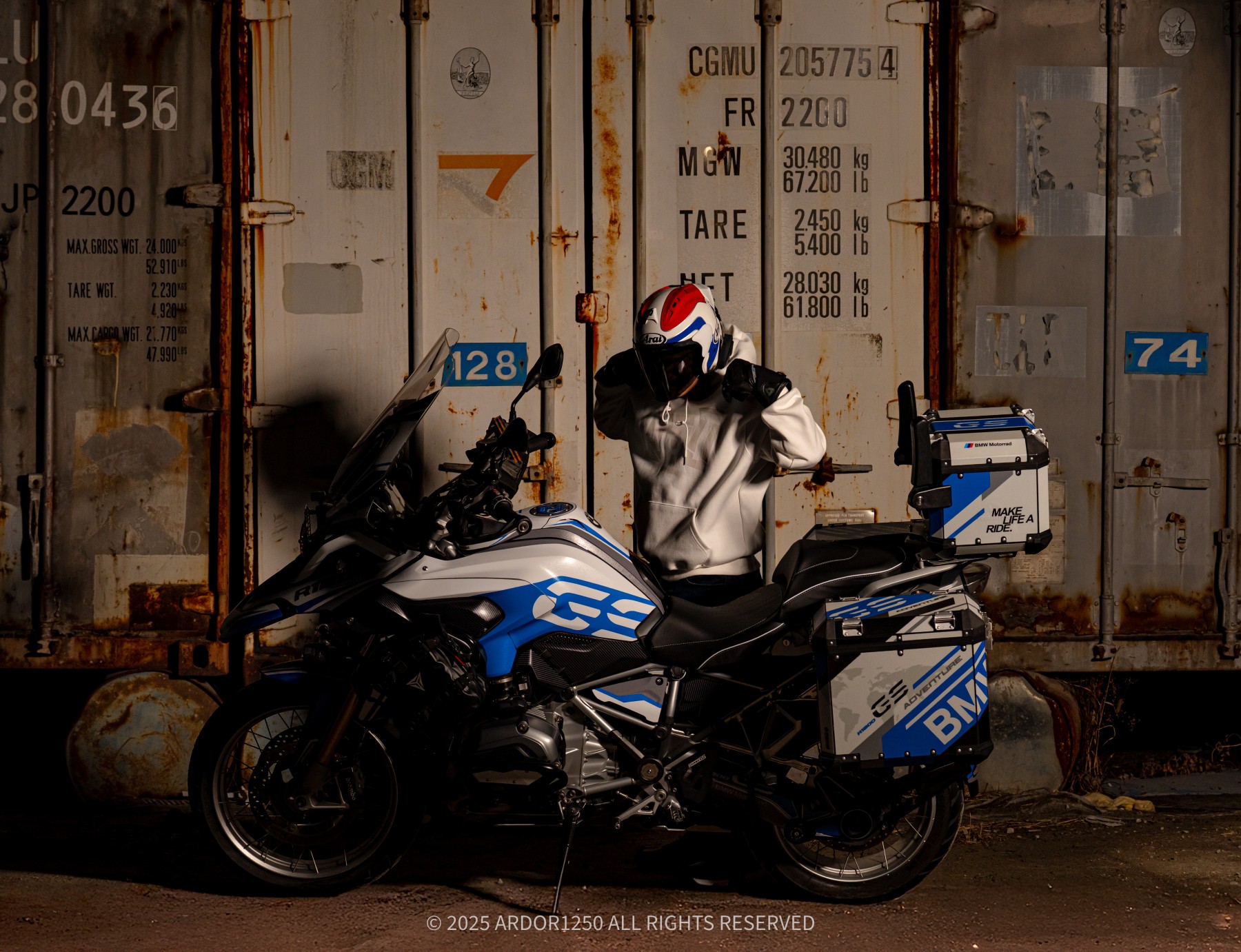 ae25e31b6bc766cfda20d10a16e74e4852f079baa1ow.jpg