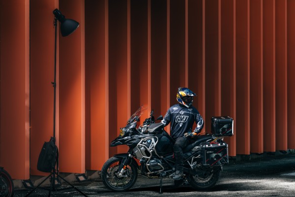 “Momentum in Stillness” -BMW R1250 GS Adventure