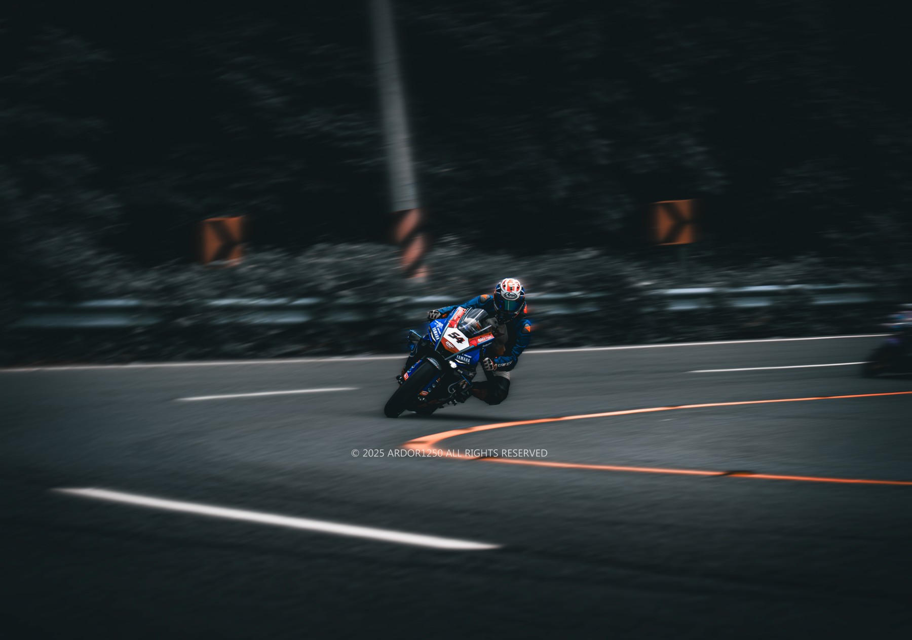 5e320e6eaec16d9df8a5ac220ddc933bd2aa402fw243.jpg