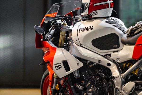 YAMAHA XSR900GP