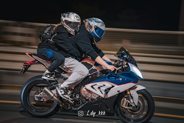 BMW S1000RR 주행샷